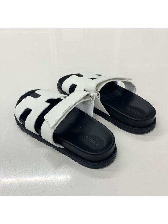 Hermes White Leather Chypre H Flat Sandals - 40 / 9 – I MISS  Hermes Chypre Leather Flat Sandals White